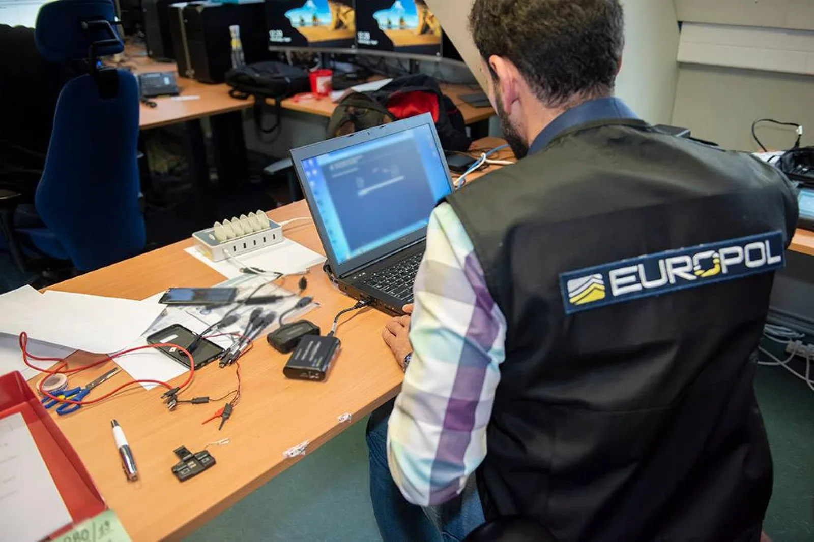 Europol’s new report highlights Europe’s digital forensic gaps and recommends better tools, training, AI safeguards and cooperation.